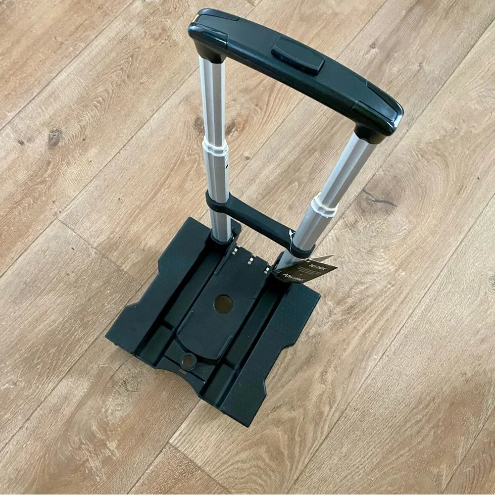 PET TREK high quality pet carrier holder on wheels ✨Carrier NOT included✨